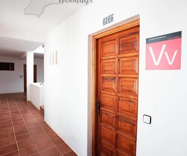 Molinos 6205 Firs Floor Apartment *